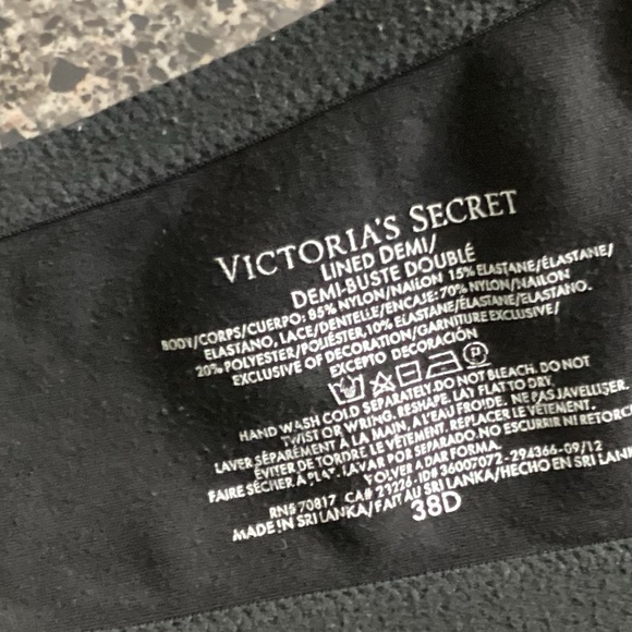 Victoria’s Secret 38D Lined Demi Lace Bra - Picture 7 of 7